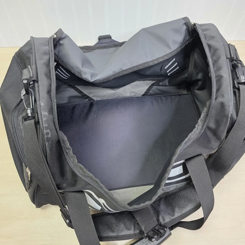 Ogio 55 Liter Black Duffel Travel Luggage Bag Zippers Handle‎